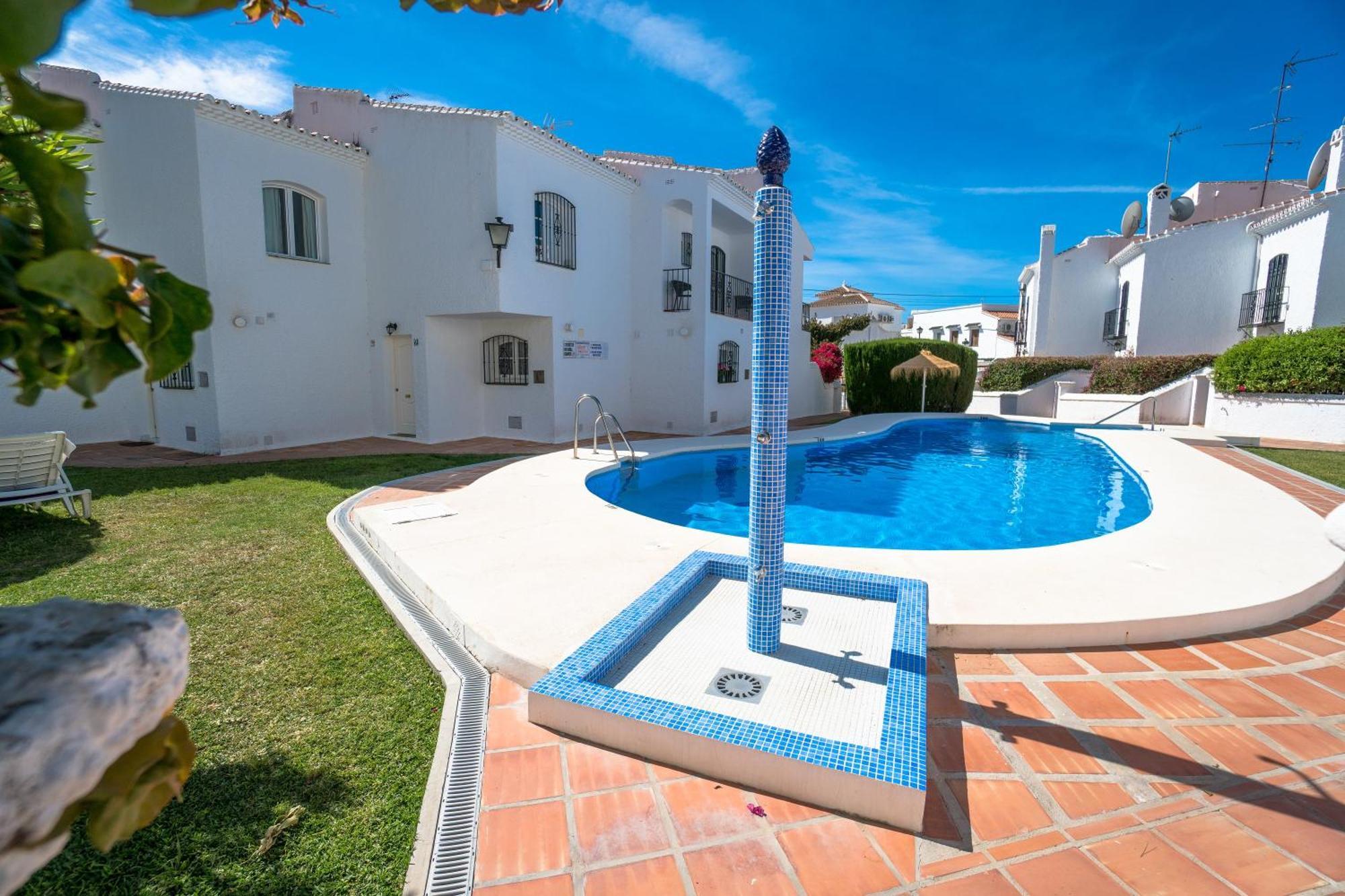Apartamento Pinos 11 Menyber Nerja Exterior foto