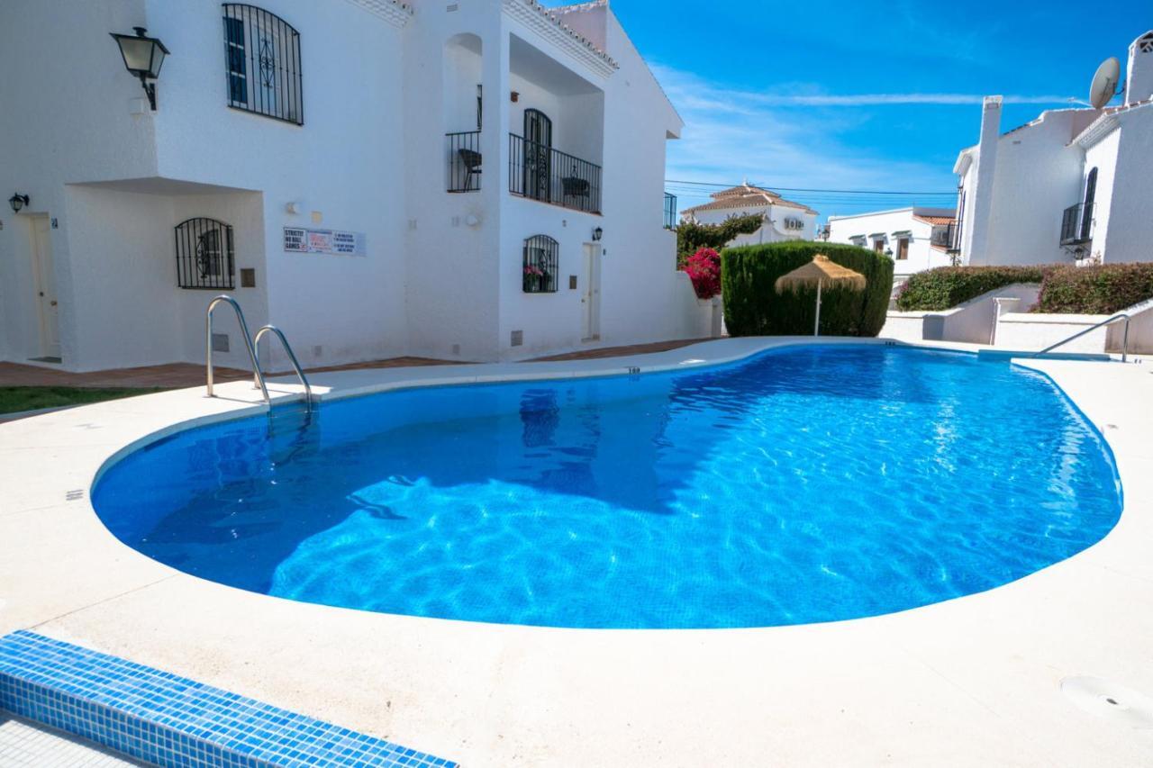Apartamento Pinos 11 Menyber Nerja Exterior foto